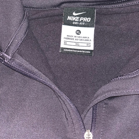 Nike women’s half zip top - Picture 4 of 4